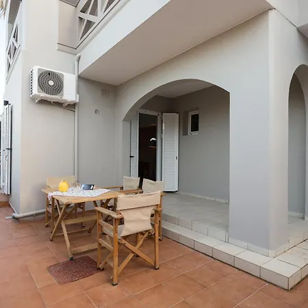 Zoe's Place - 1 Bd Beachfront * Kissamos